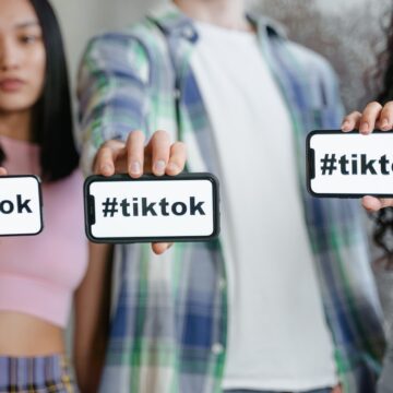TikTok quietly integrates Wikipedia snippets into search results