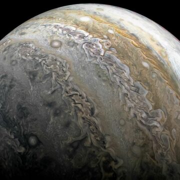 High-speed object collides with Jupiter in captivating footage